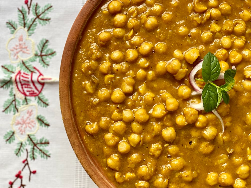Discover an amazing Chinese-inspired technique to make the perfect Chana Masala! Our friendly guide will walk you through all the steps to create the most delicious dish you've ever tasted. Try it today!