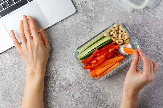 Meal Prep for College Students: Tips and Tricks for Eating Well on a Budget